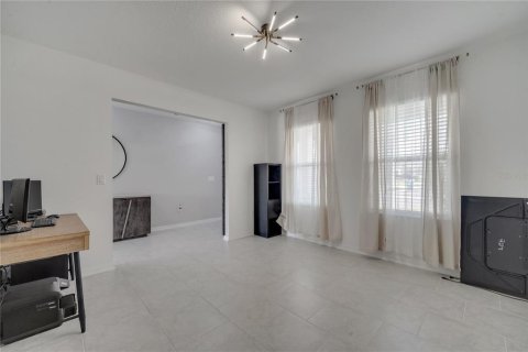 Villa ou maison à vendre à Haines City, Floride: 4 chambres, 247.77 m2 № 1346461 - photo 6