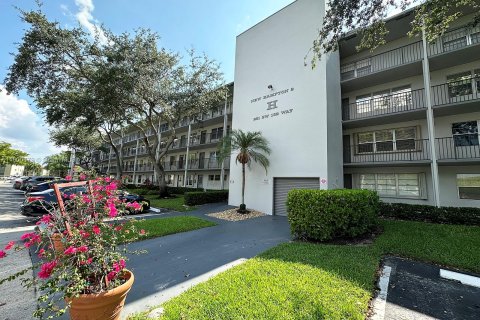 Copropriété à vendre à Pembroke Pines, Floride: 1 chambre, 75.34 m2 № 1210032 - photo 14