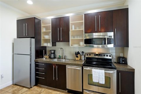 Condominio en venta en Sarasota, Florida, 2 dormitorios, 69.12 m2 № 1052398 - foto 13