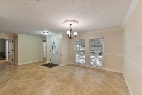 House in Wesley Chapel, Florida 3 bedrooms, 181.72 sq.m. № 1285393 - photo 8