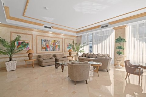 Condominio en venta en Surfside, Florida, 1 dormitorio, 106.84 m2 № 1054047 - foto 21