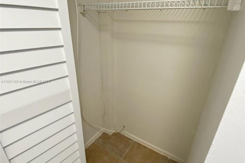 Copropriété à vendre à Lauderhill, Floride: 2 chambres, 94.39 m2 № 1078701 - photo 27