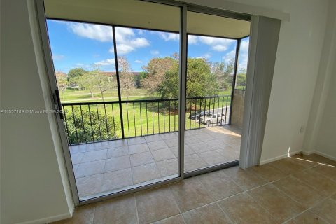 Copropriété à vendre à Lauderhill, Floride: 2 chambres, 94.39 m2 № 1078701 - photo 19