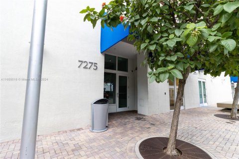 Condominio en venta en Miami, Florida, 2 dormitorios, 87.98 m2 № 1352196 - foto 7