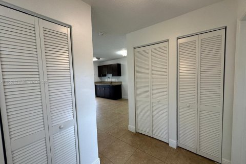 House in Pompano Beach, Florida 2 bedrooms № 1352197 - photo 14