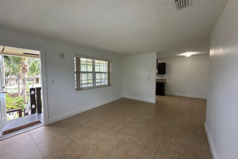 Casa en alquiler en Pompano Beach, Florida, 2 dormitorios № 1352197 - foto 5