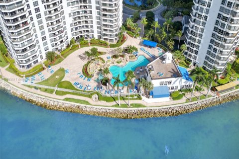 Copropriété à vendre à Aventura, Floride: 2 chambres, 109.72 m2 № 1168114 - photo 2