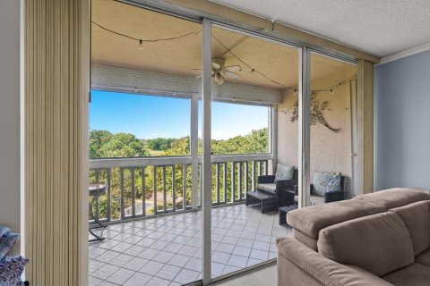 Condo in Lauderhill, Florida, 2 bedrooms  № 1047787 - photo 30