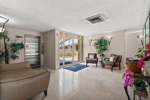 Copropriété à vendre à Lauderhill, Floride: 2 chambres, 106.65 m2 № 1047787 - photo 17