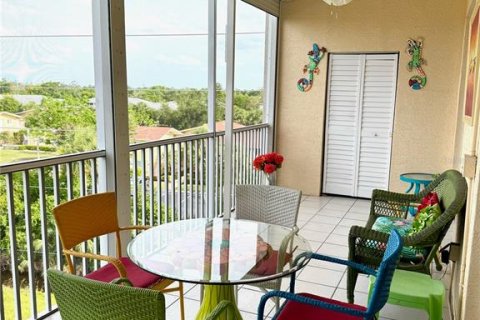 Copropriété à vendre à Fort Myers, Floride: 3 chambres, 121.98 m2 № 1213577 - photo 18