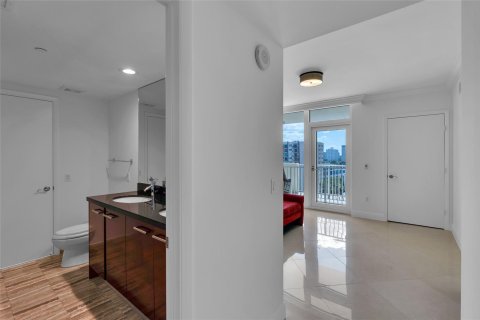 Condo in Fort Lauderdale, Florida, 3 bedrooms  № 1100418 - photo 17