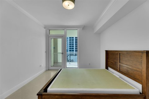 Condo in Fort Lauderdale, Florida, 3 bedrooms  № 1100418 - photo 11