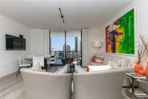 Condominio en venta en Miami, Florida, 3 dormitorios, 133.59 m2 № 1054518 - foto 3