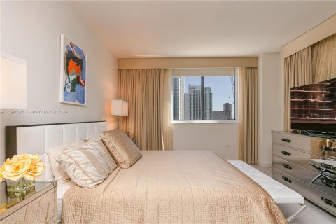Condominio en venta en Miami, Florida, 3 dormitorios, 133.59 m2 № 1054518 - foto 16