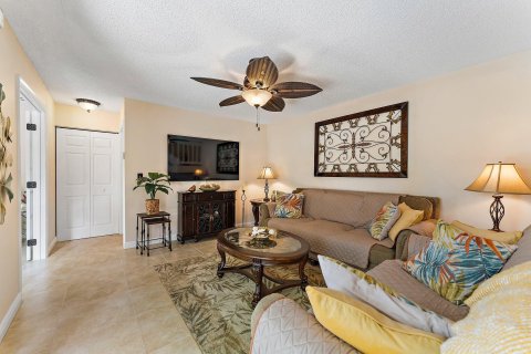 Townhouse in Palm Beach Gardens, Florida 2 bedrooms, 142.33 sq.m. № 1217196 - photo 2