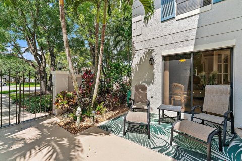 Townhouse in Palm Beach Gardens, Florida 2 bedrooms, 142.33 sq.m. № 1217196 - photo 19