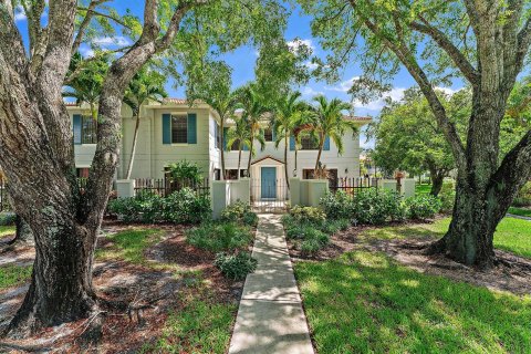 Townhouse in Palm Beach Gardens, Florida 2 bedrooms, 142.33 sq.m. № 1217196 - photo 16