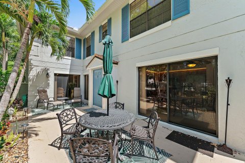 Townhouse in Palm Beach Gardens, Florida 2 bedrooms, 142.33 sq.m. № 1217196 - photo 21