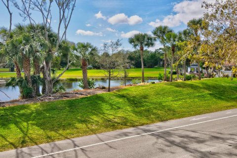 Villa ou maison à vendre à Deerfield Beach, Floride: 3 chambres, 251.49 m2 № 1038087 - photo 2
