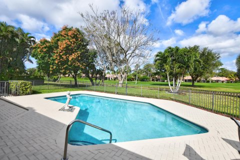 Villa ou maison à vendre à Deerfield Beach, Floride: 3 chambres, 251.49 m2 № 1038087 - photo 19