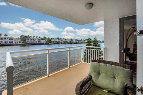 Condominio en venta en Hollywood, Florida, 2 dormitorios, 113.15 m2 № 1021777 - foto 25