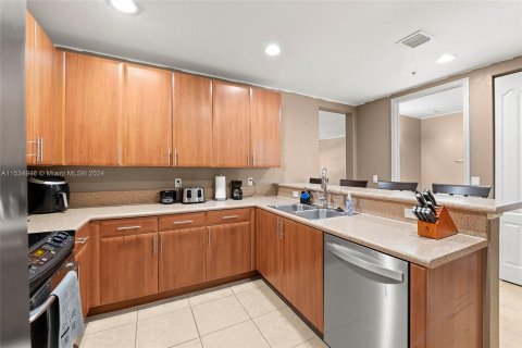 Condominio en venta en Pembroke Pines, Florida, 3 dormitorios, 122.17 m2 № 1037710 - foto 17