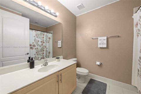Condominio en venta en Pembroke Pines, Florida, 3 dormitorios, 122.17 m2 № 1037710 - foto 20