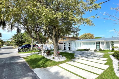 Villa ou maison à vendre à Fort Lauderdale, Floride: 2 chambres, 149.57 m2 № 1225323 - photo 6