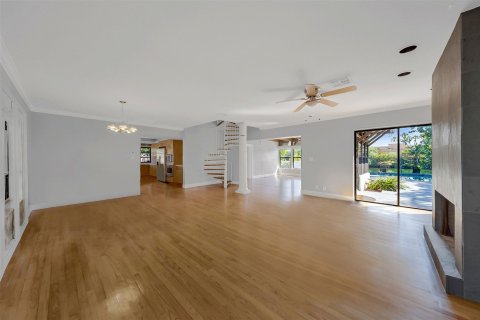 House in Fort Lauderdale, Florida 4 bedrooms, 249.44 sq.m. № 1076754 - photo 18