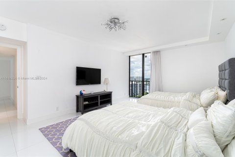 Condo in Aventura, Florida, 4 bedrooms  № 1239921 - photo 29