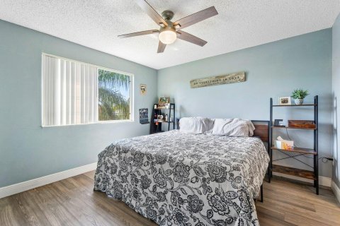 Купить кондоминиум в Ройял-Палм-Бич, Флорида 2 спальни, 103.31м2, № 1075856 - фото 11