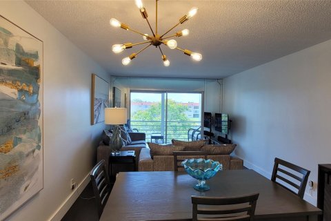 Condo in Fort Lauderdale, Florida, 1 bedroom  № 1210569 - photo 26