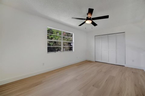 Copropriété à vendre à Pinellas Park, Floride: 2 chambres, 78.97 m2 № 1371575 - photo 25