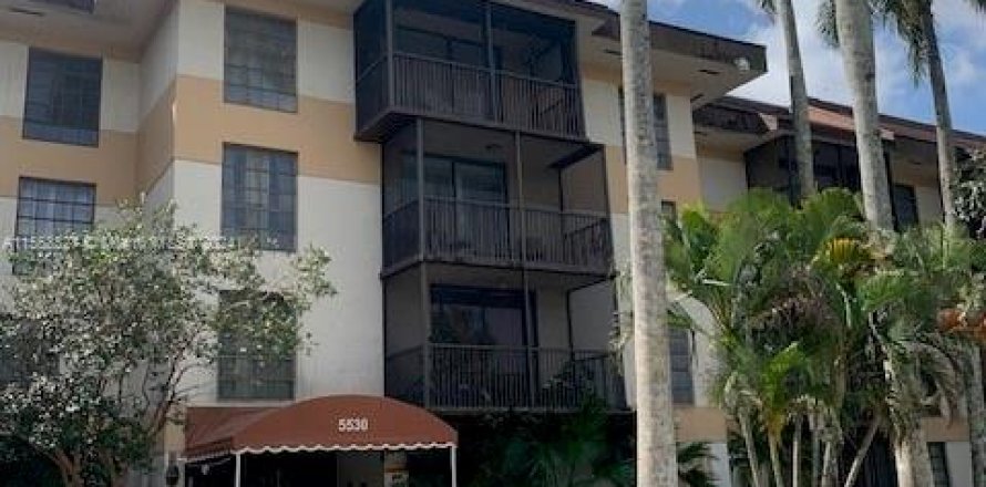 Condominio en Lauderhill, Florida, 1 dormitorio  № 1076188