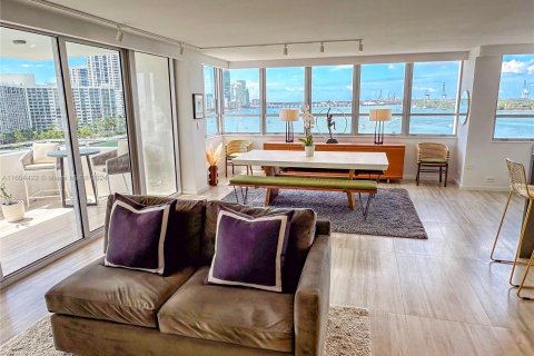 Condominio en venta en Miami Beach, Florida, 2 dormitorios, 161 m2 № 1385642 - foto 6