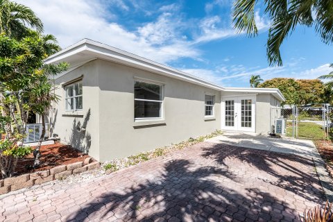 Villa ou maison à vendre à Palm Beach Gardens, Floride: 3 chambres, 177.07 m2 № 1020072 - photo 15