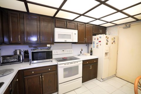 Condo in Fort Lauderdale, Florida, 2 bedrooms  № 1020120 - photo 30