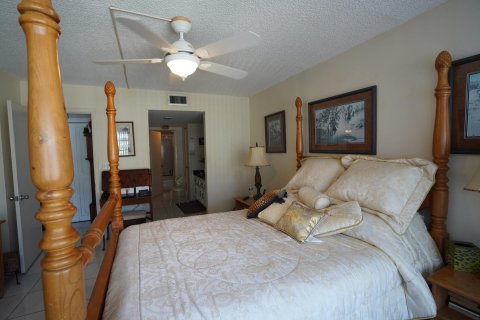 Condo in Fort Lauderdale, Florida, 2 bedrooms  № 1020120 - photo 23