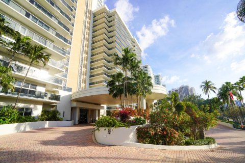 Condo in Fort Lauderdale, Florida, 2 bedrooms  № 1020120 - photo 5