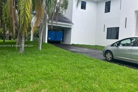 House in Miami, Florida 6 bedrooms № 1037863 - photo 23