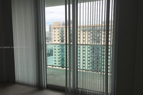 Copropriété à vendre à Sunny Isles Beach, Floride: 1 chambre, 93.37 m2 № 1037821 - photo 30