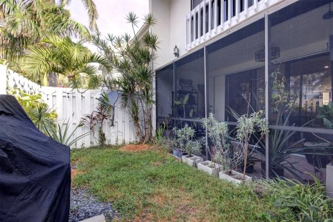 Touwnhouse à vendre à Boynton Beach, Floride: 2 chambres, 182.09 m2 № 1073683 - photo 10