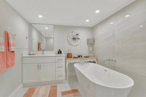 Copropriété à vendre à Boca Raton, Floride: 3 chambres, 142.14 m2 № 1327418 - photo 24