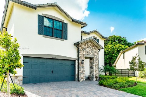 Villa ou maison à vendre à Tamarac, Floride: 5 chambres, 265.7 m2 № 1327416 - photo 1