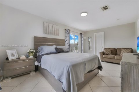 Condominio en venta en Miami, Florida, 3 dormitorios, 175.21 m2 № 1400207 - foto 10