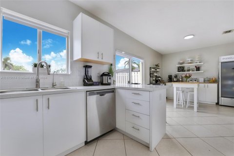 Condominio en venta en Miami, Florida, 3 dormitorios, 175.21 m2 № 1400207 - foto 6