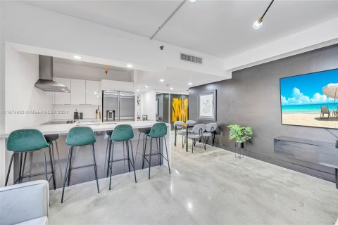 Copropriété à vendre à Miami, Floride: 50.17 m2 № 1400204 - photo 6