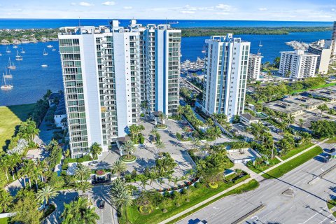 Condominio en venta en North Palm Beach, Florida, 3 dormitorios, 215.25 m2 № 1031933 - foto 4