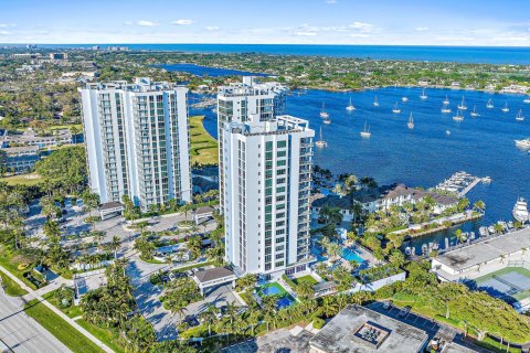 Condominio en venta en North Palm Beach, Florida, 3 dormitorios, 215.25 m2 № 1031933 - foto 3