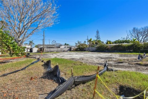 Terreno en venta en Madeira Beach, Florida № 1419532 - foto 5